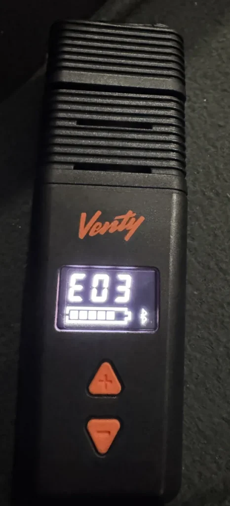 VENTY-Display mit Fehlercode E03 bei vollem Akku, kein Ladekabel angesteckt