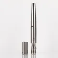 Simrell Titanium Nahaufnahme